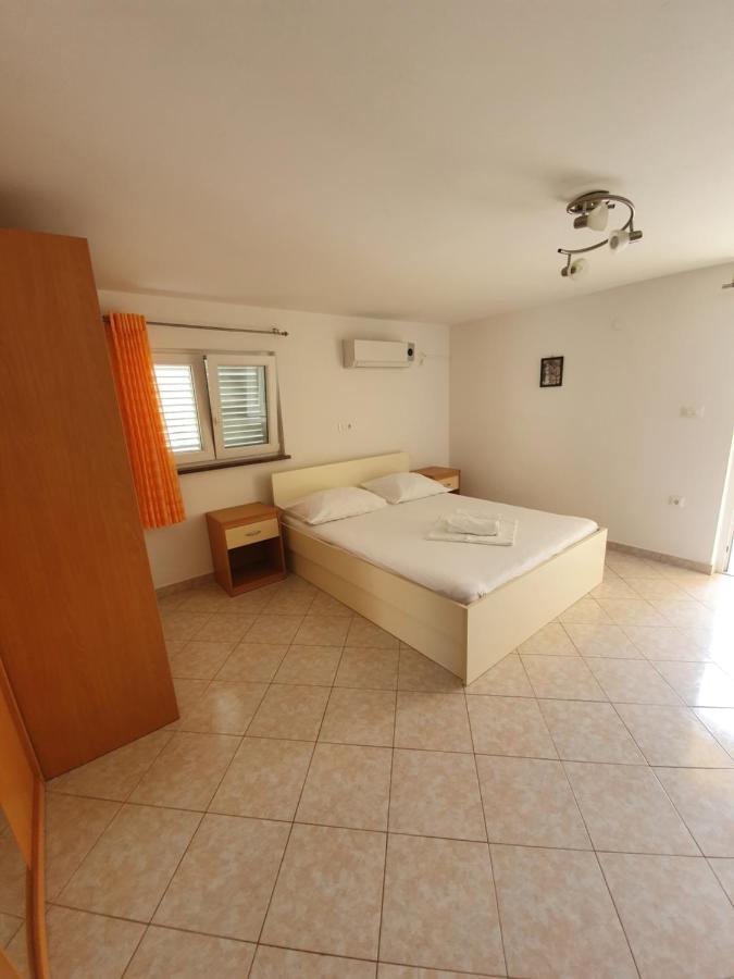 Apartmani Vrtlici Zdenka Stara Novalja Dış mekan fotoğraf