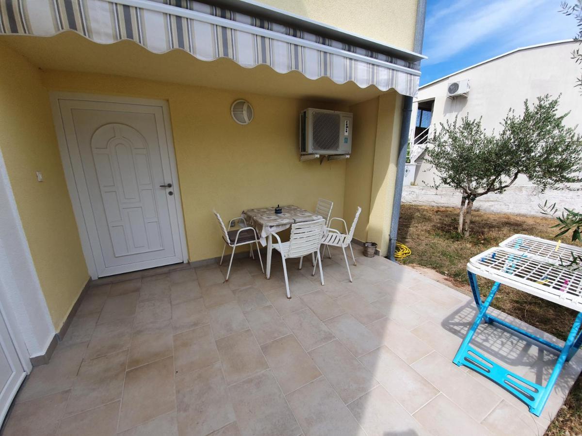 Apartmani Vrtlici Zdenka Stara Novalja Dış mekan fotoğraf