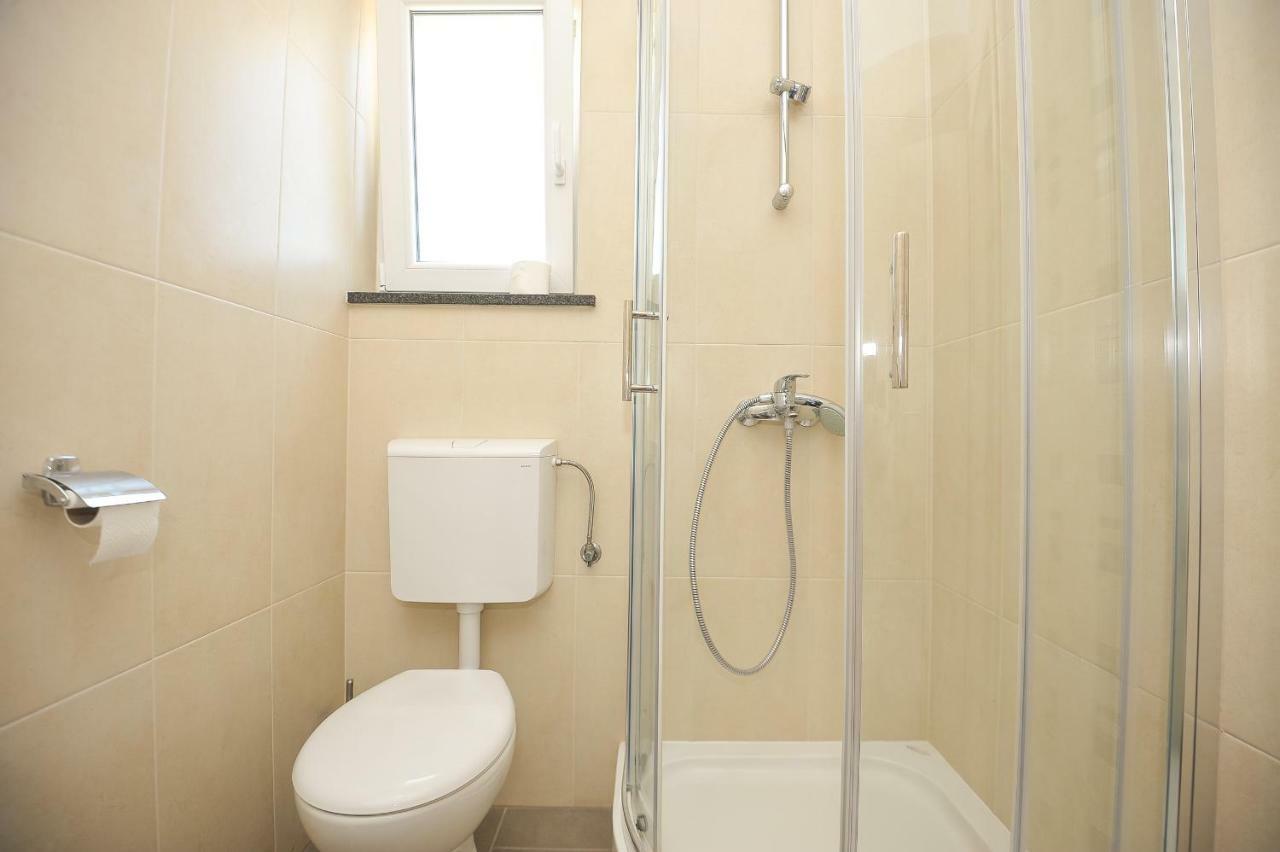 Apartmani Vrtlici Zdenka Stara Novalja Dış mekan fotoğraf