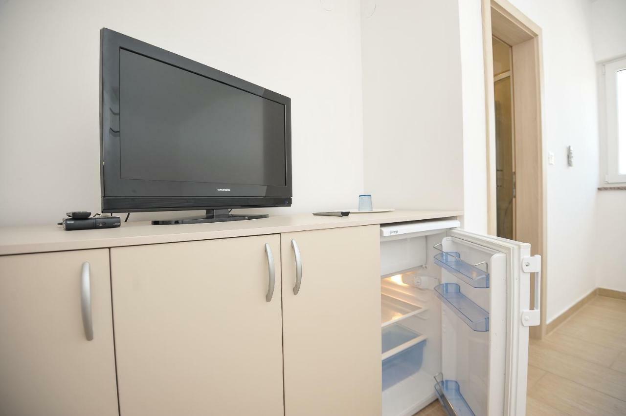 Apartmani Vrtlici Zdenka Stara Novalja Dış mekan fotoğraf