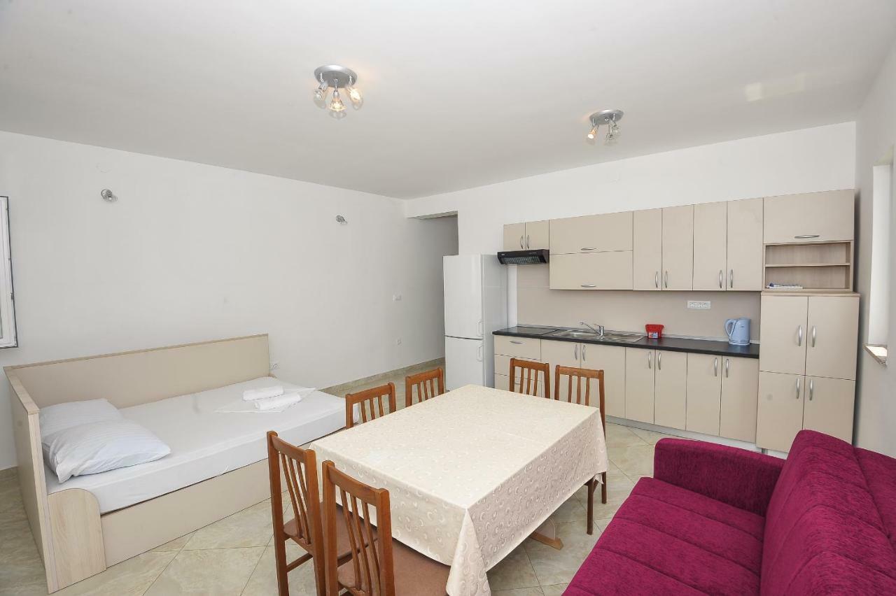 Apartmani Vrtlici Zdenka Stara Novalja Dış mekan fotoğraf
