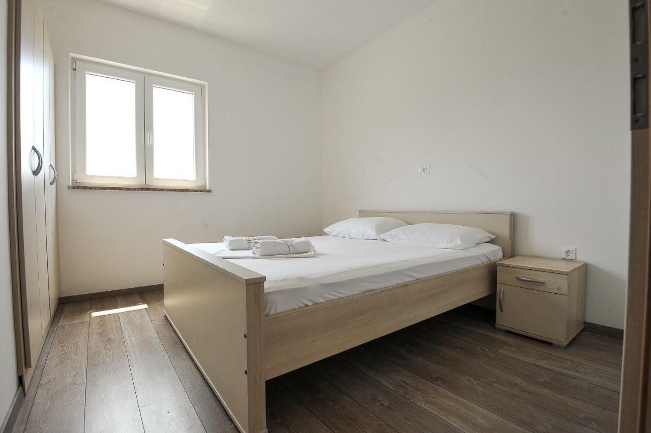 Apartmani Vrtlici Zdenka Stara Novalja Dış mekan fotoğraf